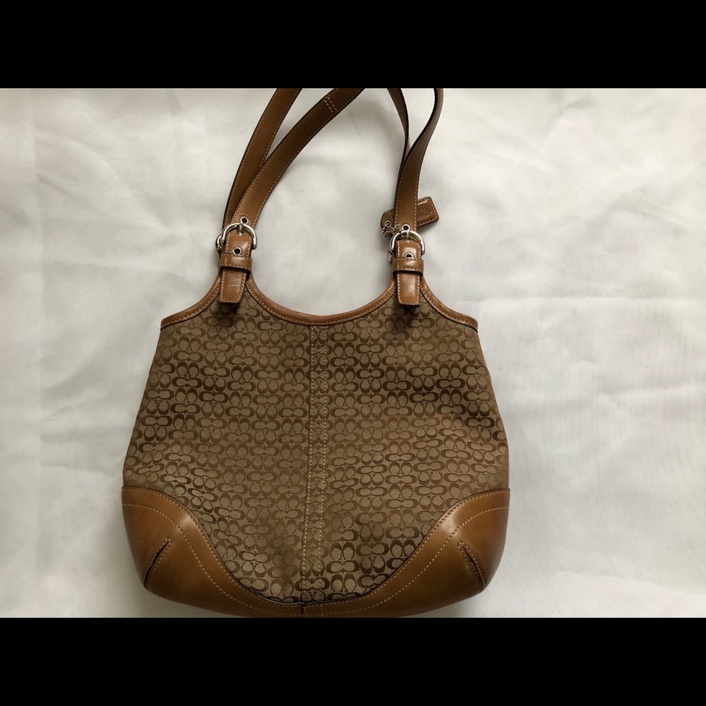 Coach handbag with phone fob - Picture 4 of 10